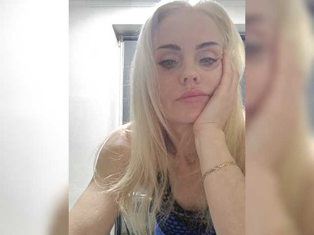 Mazalane live cam on BongaCams