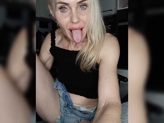 Mazalane live cam on BongaCams