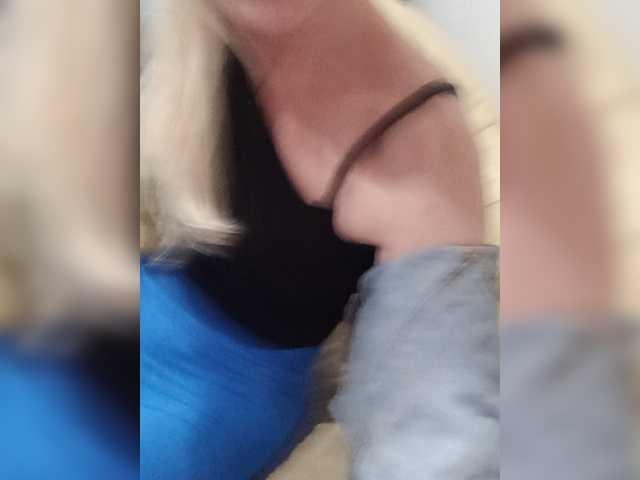 Mazalane live cam on BongaCams