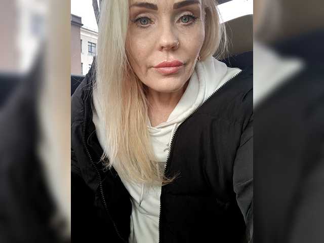 go to chat with Mazalane