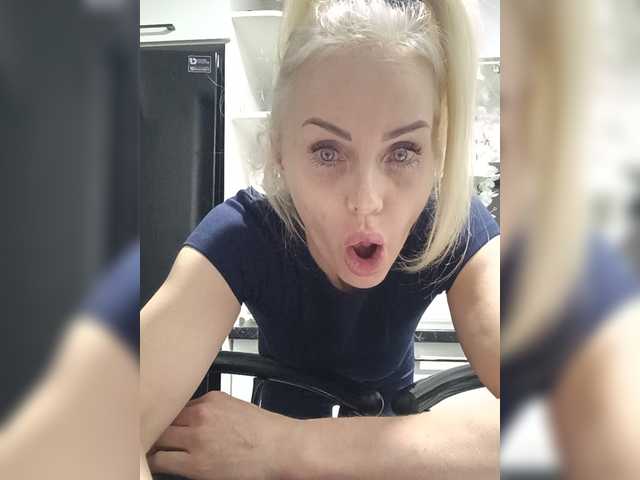Mazalane live cam on BongaCams