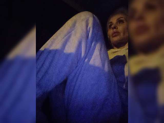 Mazalane live cam on BongaCams