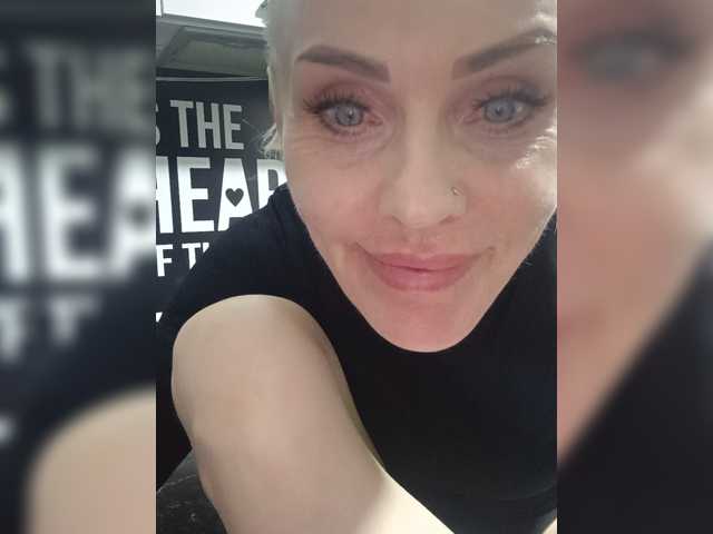 Mazalane live cam preview