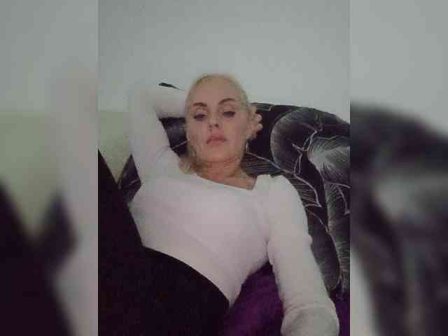 Mazalane Live Webcam on BongaCams