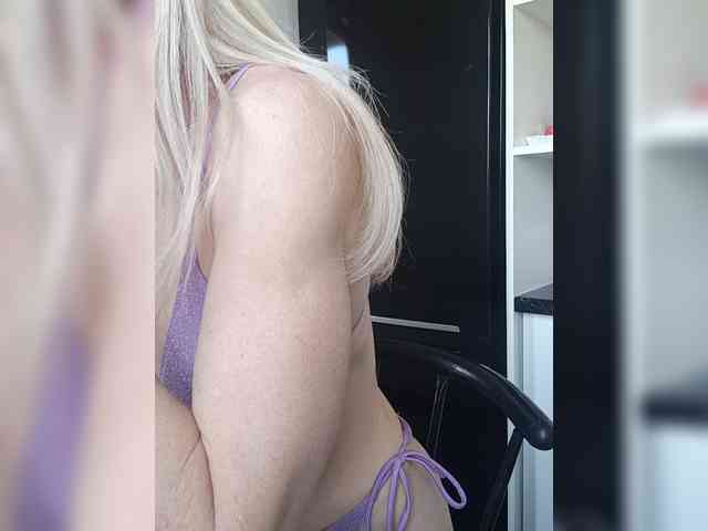Mazalane Live Webcam on BongaCams
