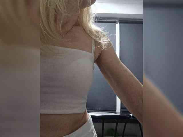 Model: Mazalane