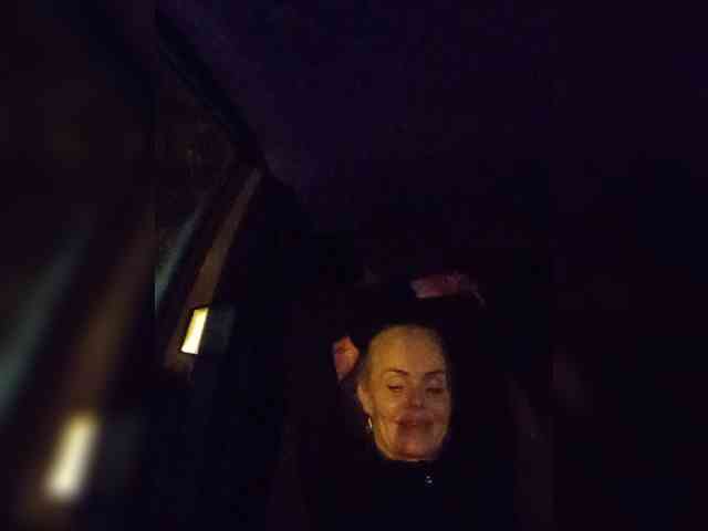 Mazalane live female cam on bongacams