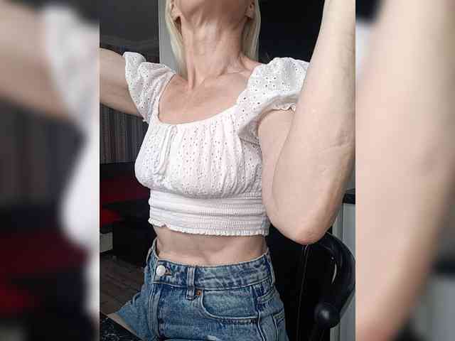 Mazalane — live female cam on BongaCams