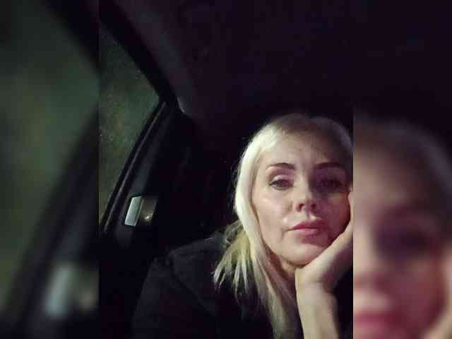 Mazalane's webcam live show