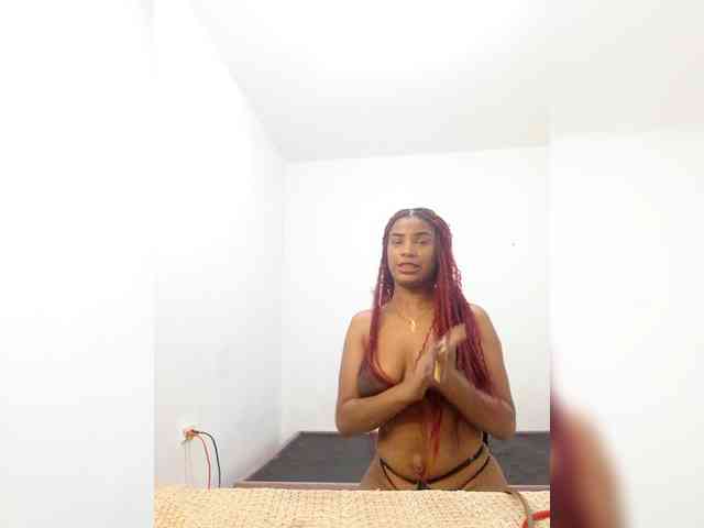 Nefertari-Smith webcam