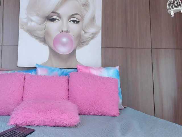 ElsaStraus's BongaCams show and profile