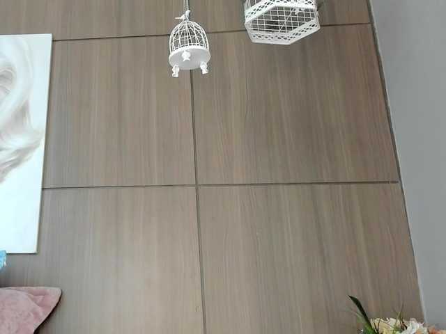 ElsaStraus's BongaCams show and profile