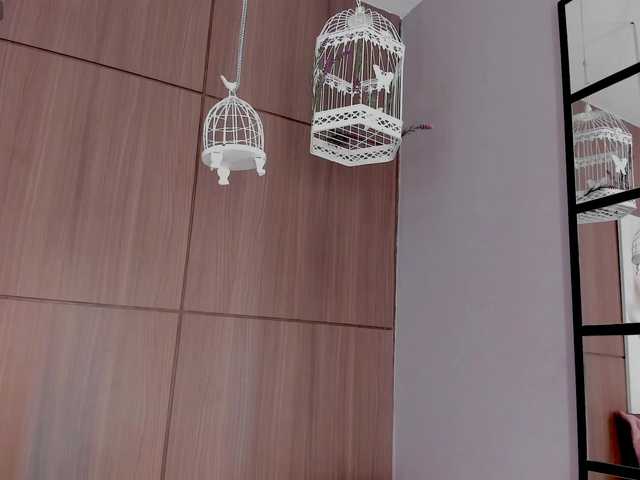 ElsaStraus's BongaCams show and profile