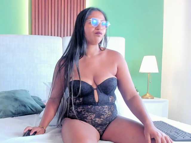 Victoria-Bailey's BongaCams show and profile