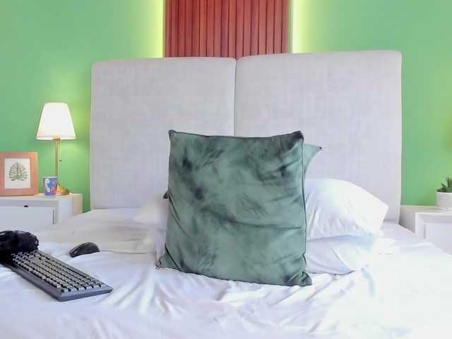 Victoria-Bailey live cam on BongaCams