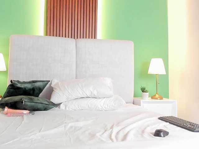 Victoria-Bailey's BongaCams show and profile