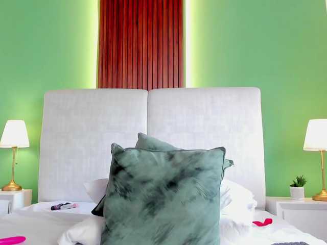 Victoria-Bailey live cam on BongaCams