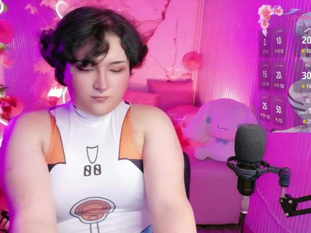 sakura-tay live webcam show