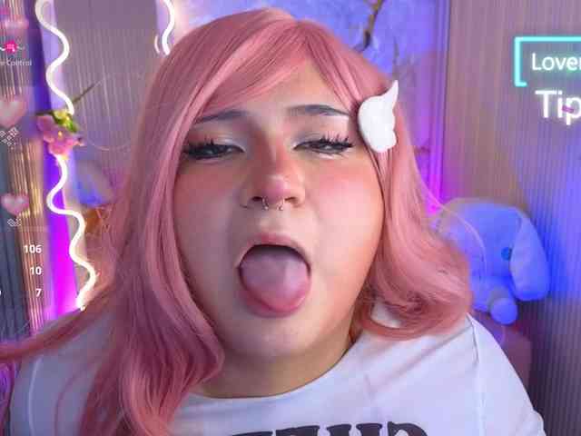 sakura-tay Live Webcam on BongaCams