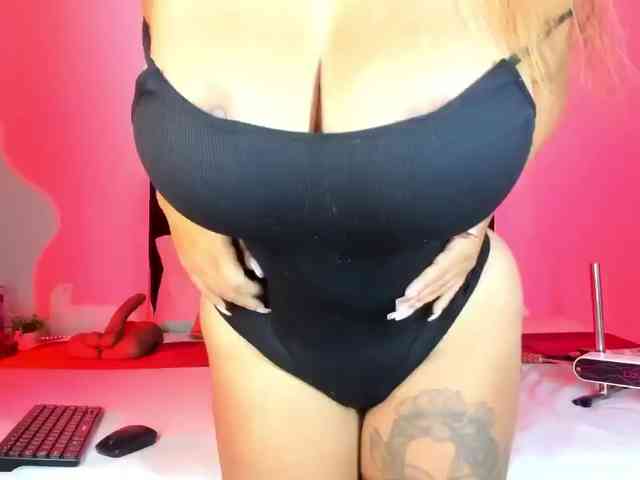 Modelo: Shanonlove