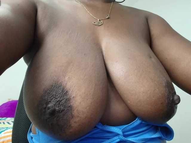 roosjasmin's BongaCams show and profile