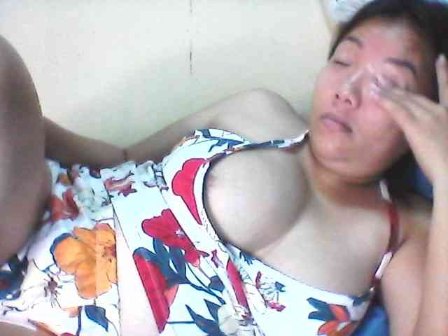 asianbigtits09 webcam