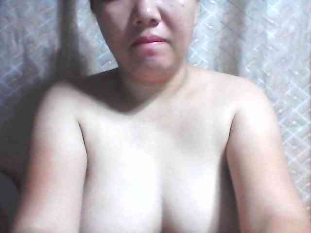 asianbigtits09 webcam