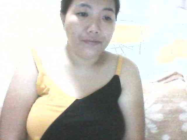 asianbigtits09 webcam