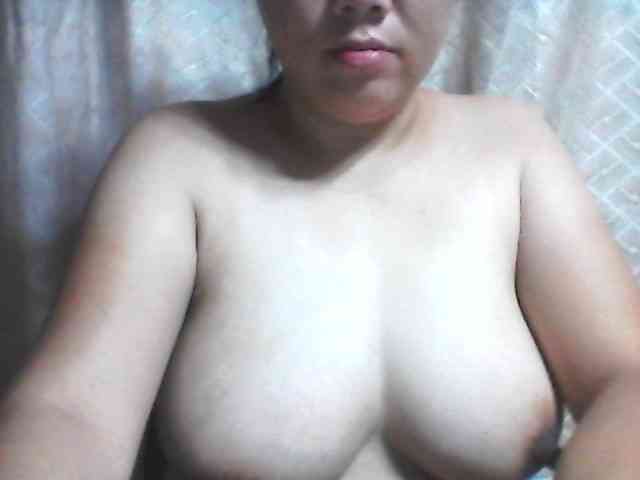 asianbigtits09 webcam