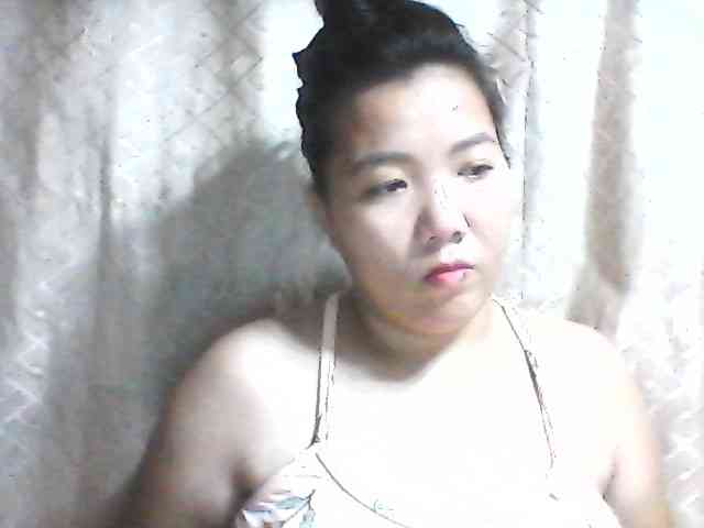 asianbigtits09 webcam