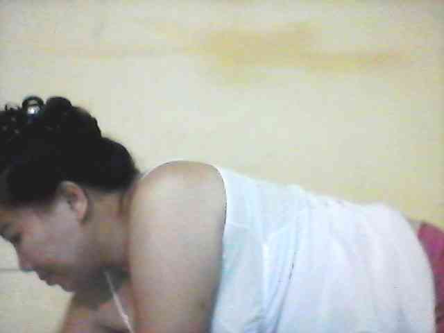 asianbigtits09 webcam