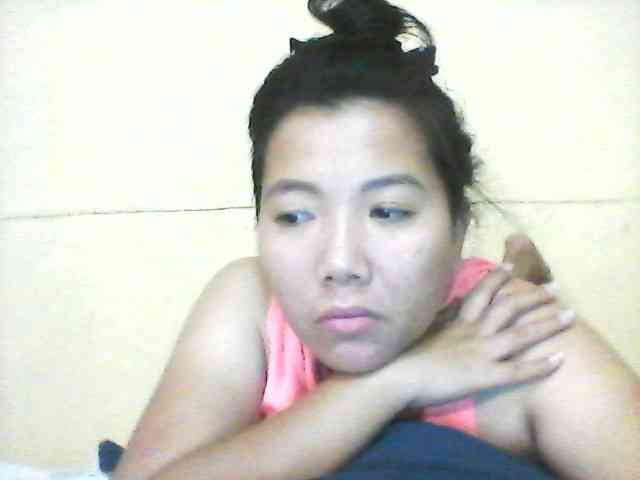 asianbigtits09 webcam