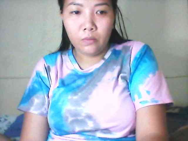 asianbigtits09 webcam