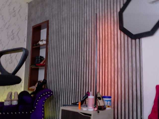 ScarletHiit live webcam show