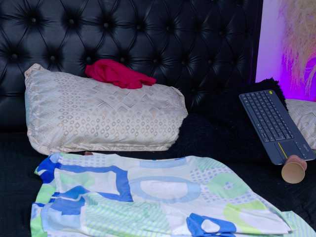 ScarletHiit live cam on BongaCams