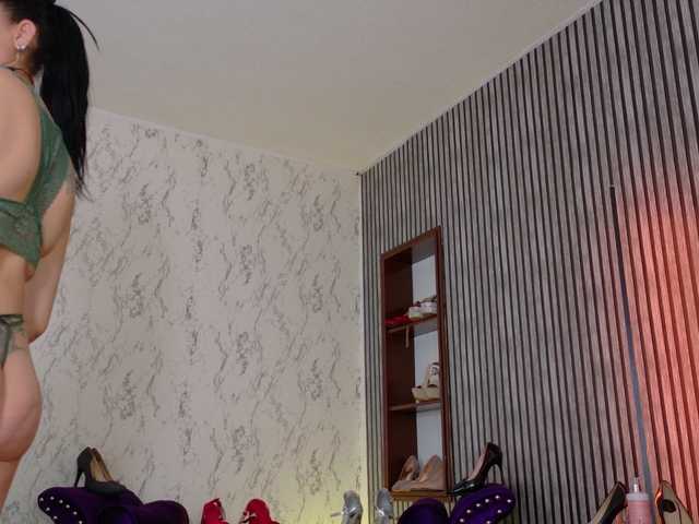 ScarletHiit live cam on BongaCams