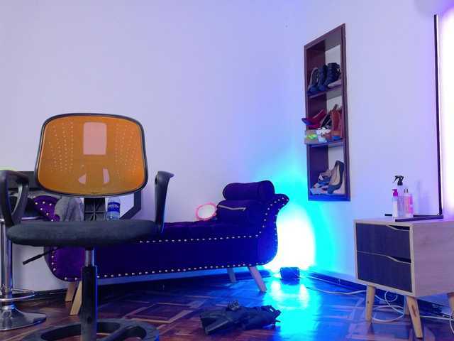 ScarletHiit live cam on BongaCams