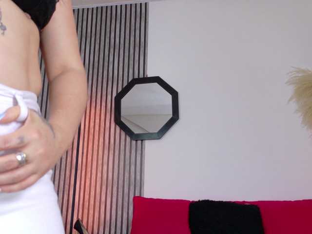ScarletHiit live cam on BongaCams