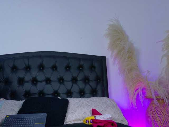 ScarletHiit live cam on BongaCams
