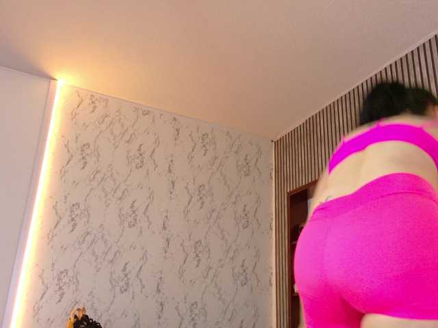 ScarletHiit live cam on BongaCams