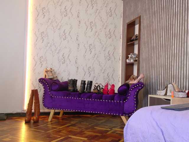ScarletHiit live cam on BongaCams