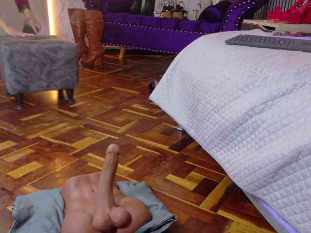 ScarletHiit webcam