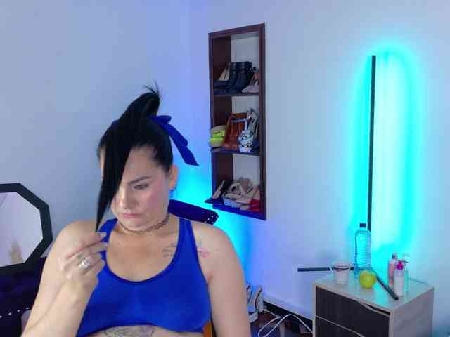 ScarletHiit webcam