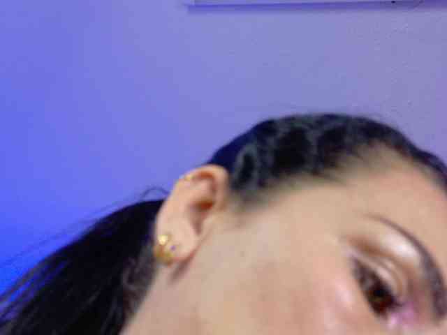 ScarletHiit webcam