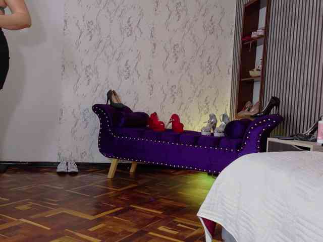 ScarletHiit webcam