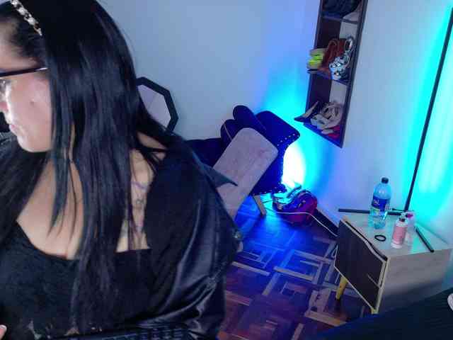 ScarletHiit webcam