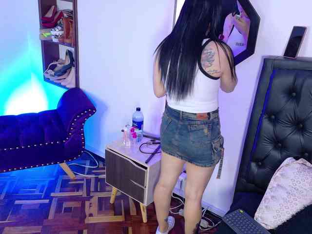 ScarletHiit webcam