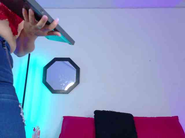 ScarletHiit webcam