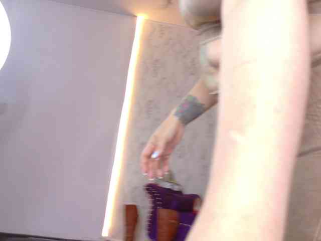 ScarletHiit webcam
