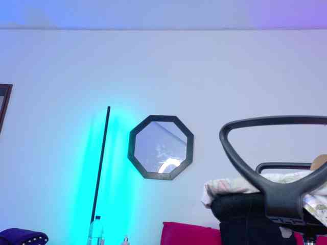 ScarletHiit webcam